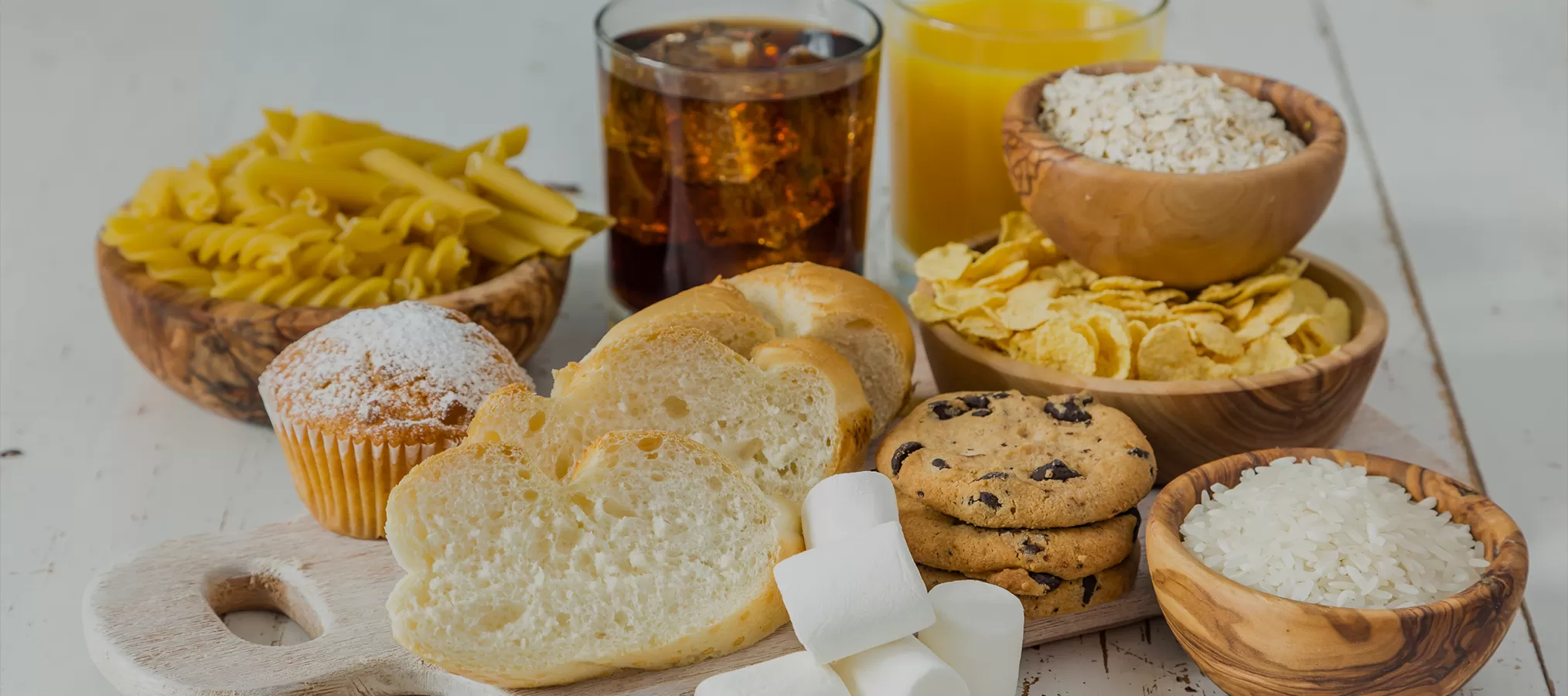 المكونات الغذائية الغنية للأغذية الأساسية (الأرز والدقيق)
